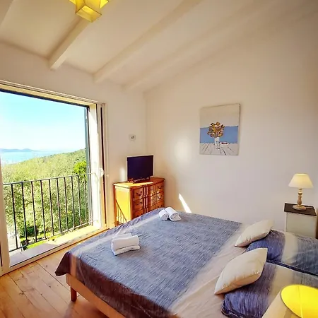 Dina - Pool With Sea View Terrace Isolella Villa Pietrosella